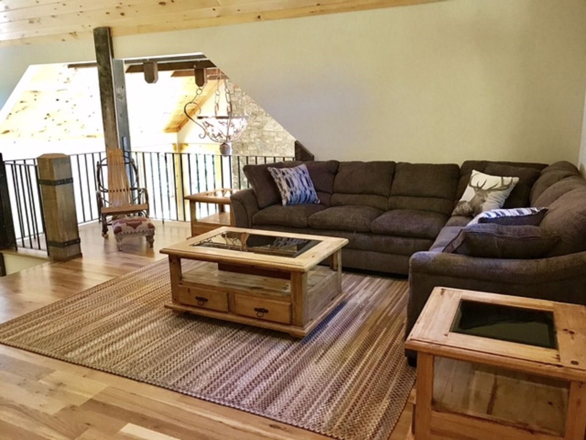 Upstairs loft sitting area
